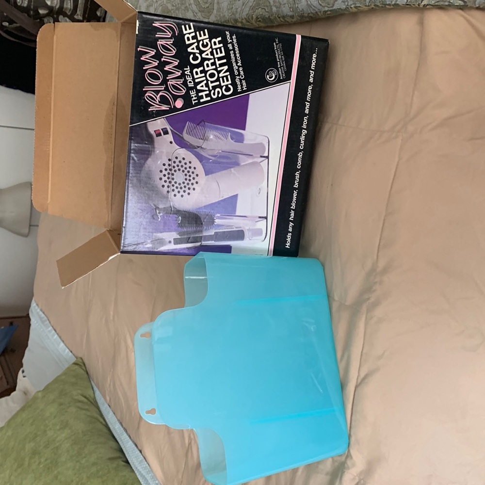Brand new Hair accessory Storage caddy. Lovely Aqua color.
